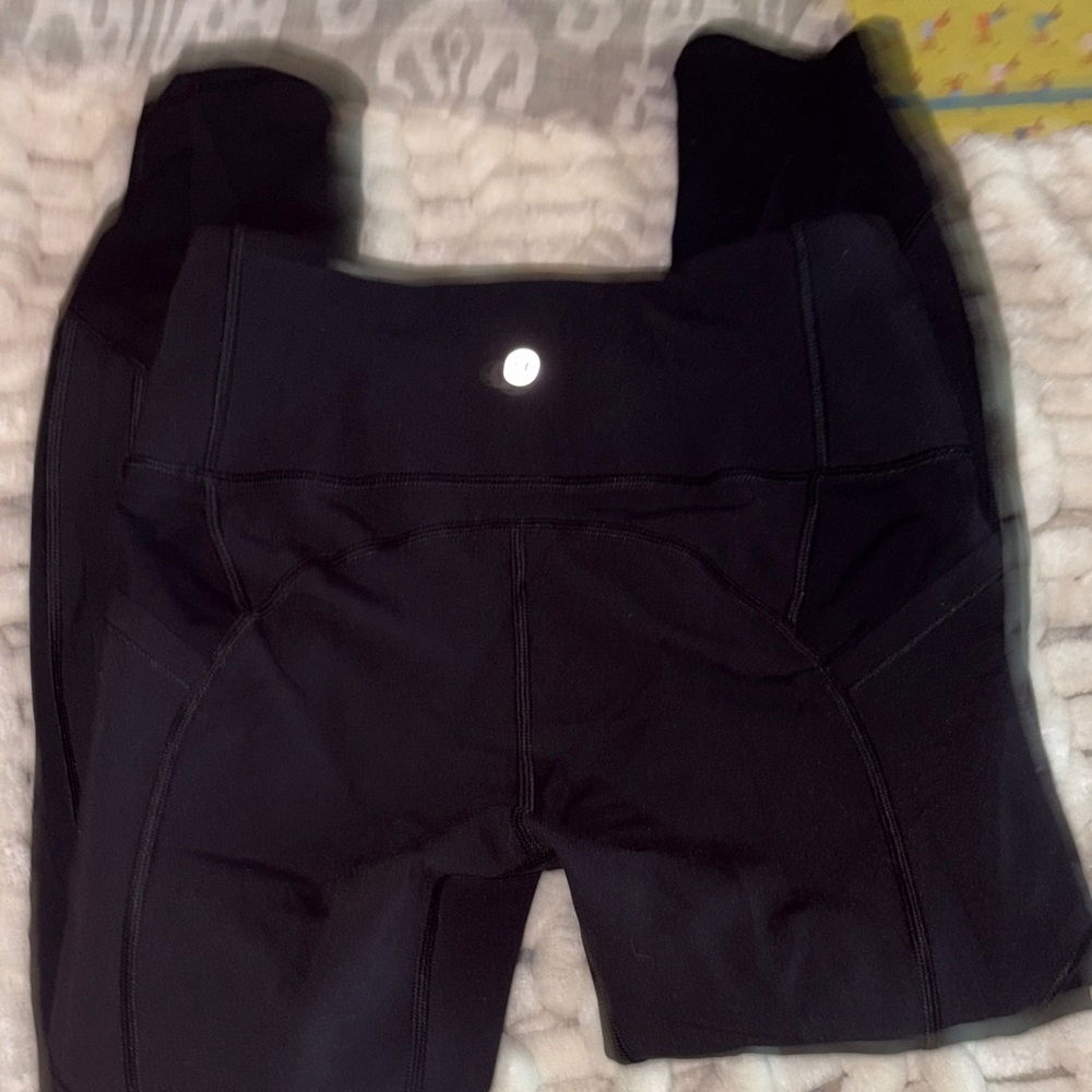 Black lululemon leggings